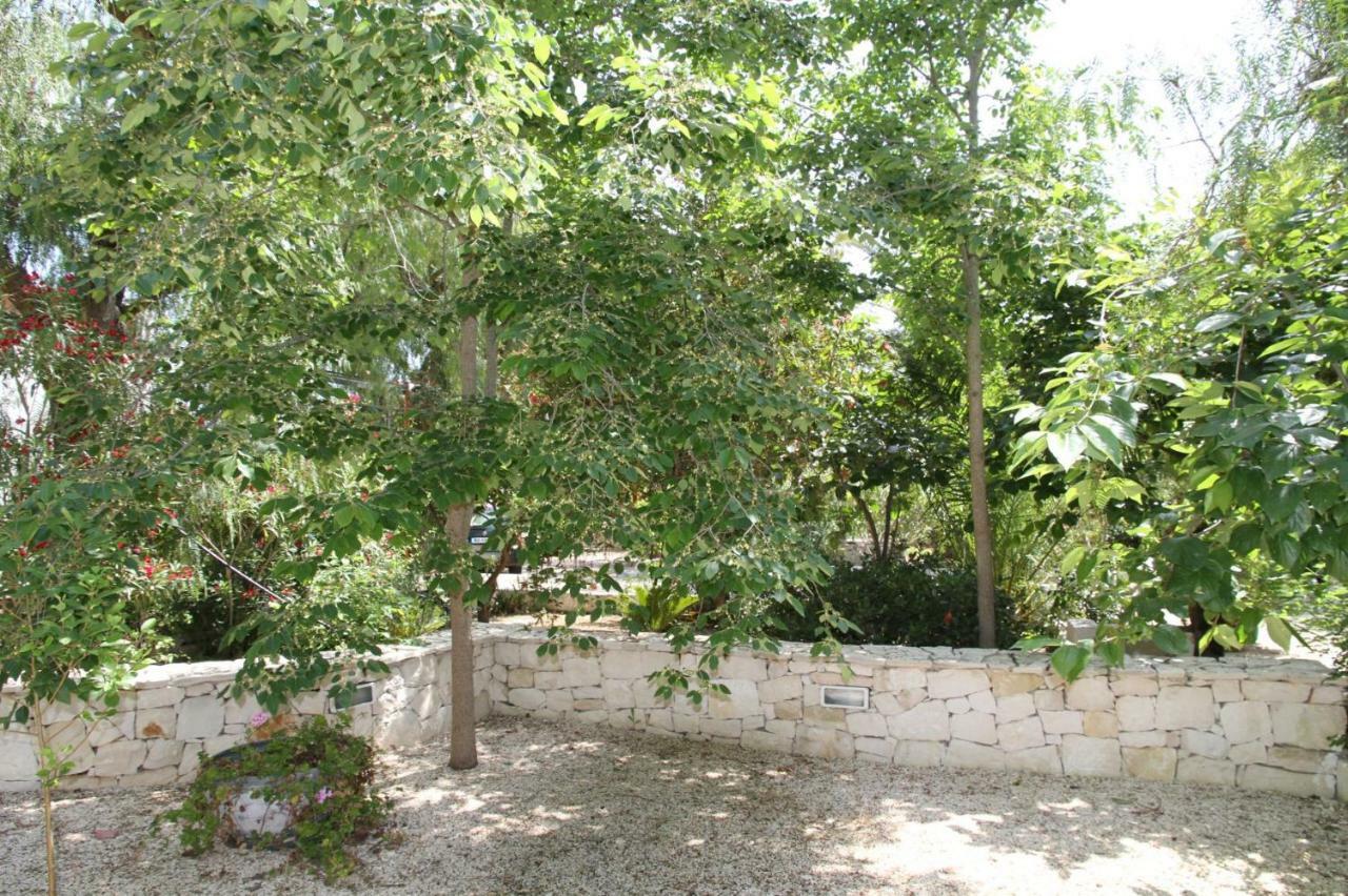 Villa Beatrice Serranova Екстериор снимка
